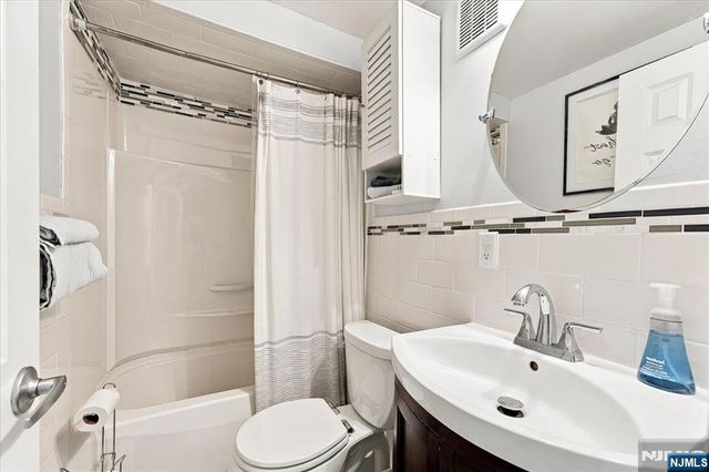 1 2nd Avenue 8, Seaside Heights, NJ 08751