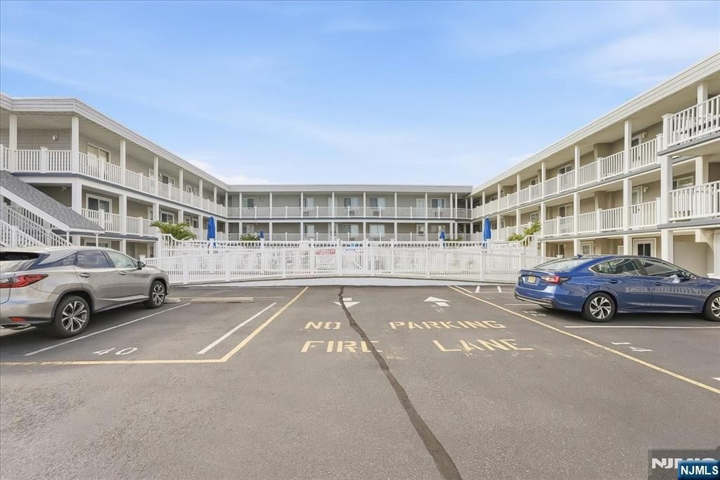 1 2nd Avenue 8, Seaside Heights, NJ 08751