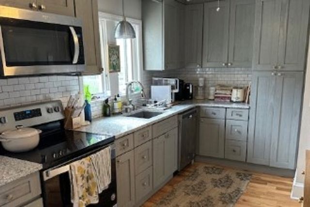 35 Mann Avenue 1, Newport, RI 02840