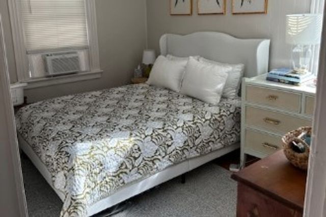 35 Mann Avenue 1, Newport, RI 02840