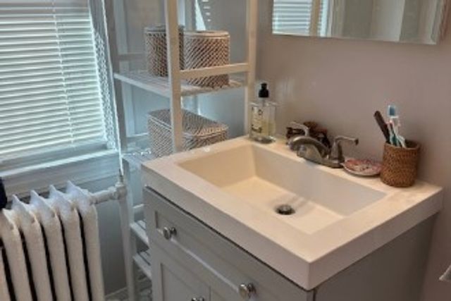 35 Mann Avenue 1, Newport, RI 02840