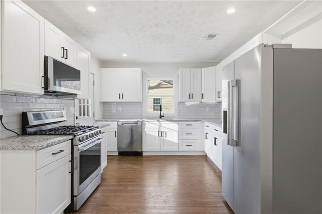 303 Glen Iris Drive, Monroe, GA 30655