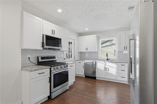303 Glen Iris Drive, Monroe, GA 30655