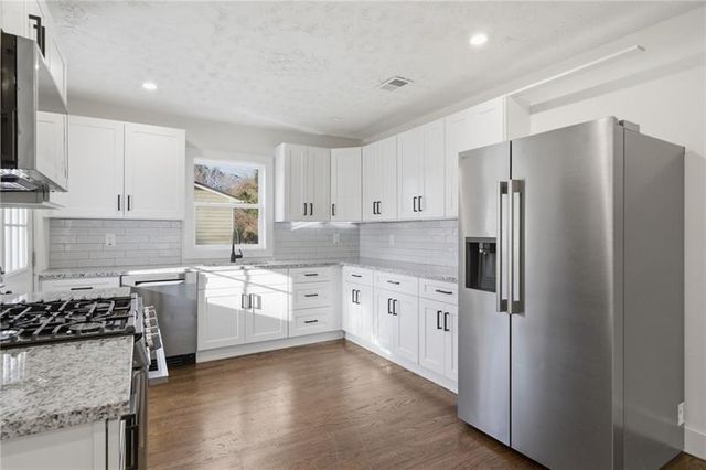 303 Glen Iris Drive, Monroe, GA 30655