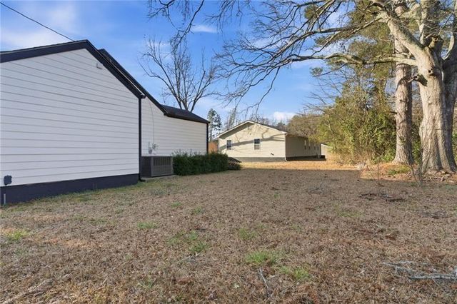 303 Glen Iris Drive, Monroe, GA 30655