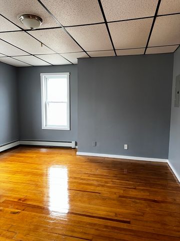 189 Fifth St 2, Fall River, MA 02721