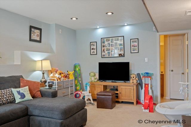1513 SUNNY HILL, Cheyenne, WY 82001