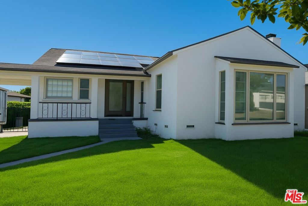Image 1 of property listing at 10233 S 5th Avenue, Inglewood, CA 90303