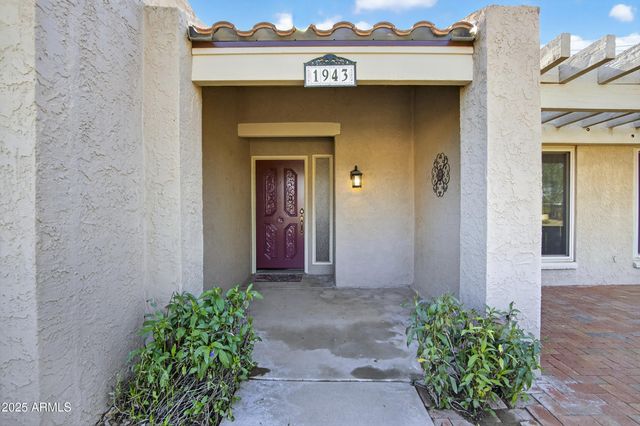 1943 E DIAMOND Drive, Tempe, AZ 85283