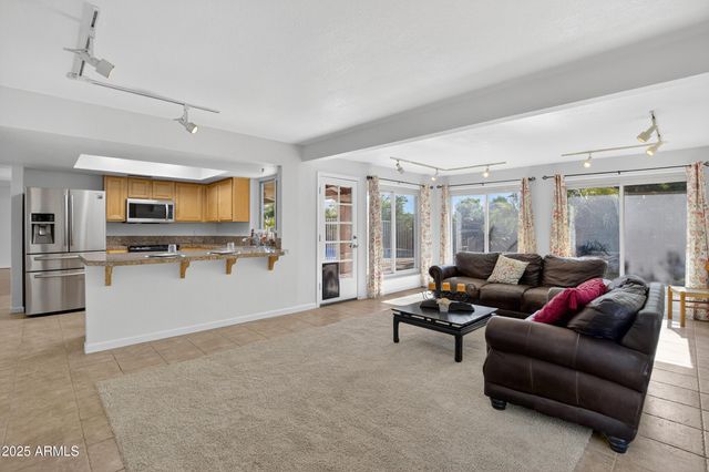 1943 E DIAMOND Drive, Tempe, AZ 85283