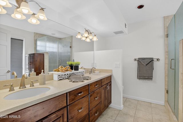 1943 E DIAMOND Drive, Tempe, AZ 85283