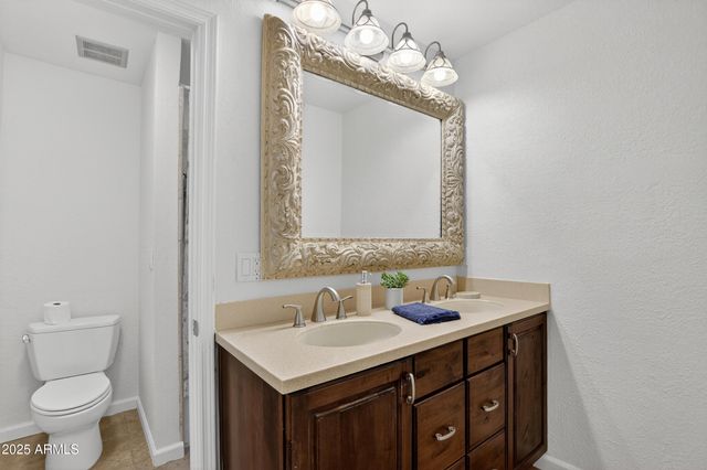 1943 E DIAMOND Drive, Tempe, AZ 85283