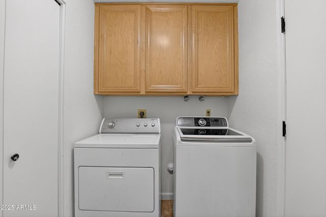 1943 E DIAMOND Drive, Tempe, AZ 85283