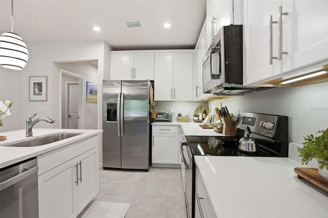 18093 TURNING LEAF CIRCLE, Land O Lakes, FL 34638