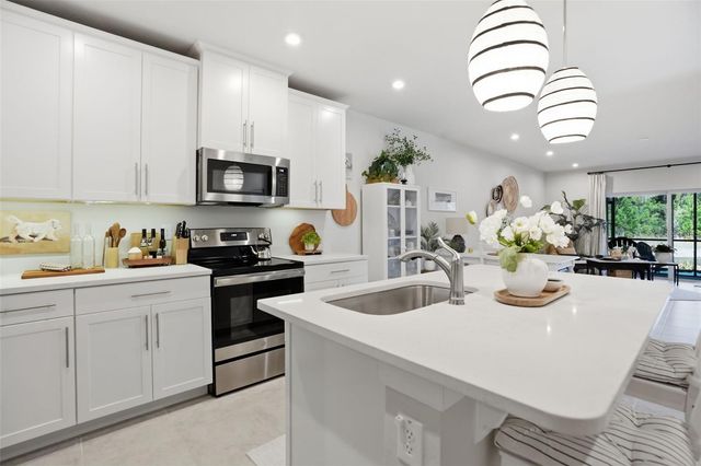 18093 TURNING LEAF CIRCLE, Land O Lakes, FL 34638