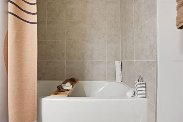 18093 TURNING LEAF CIRCLE, Land O Lakes, FL 34638