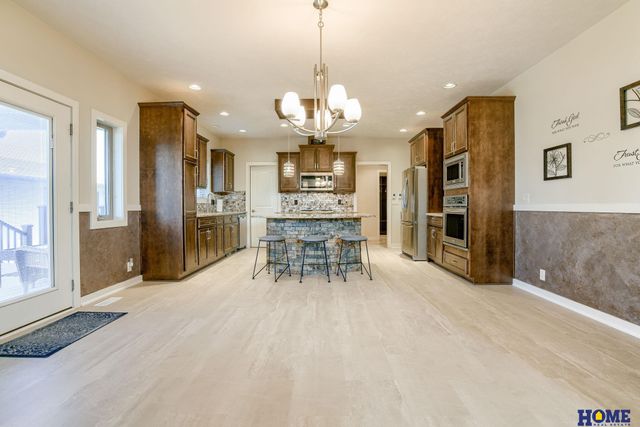 9831 N 151st Street, Waverly, NE 68462