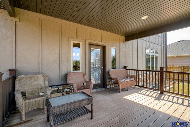 9831 N 151st Street, Waverly, NE 68462