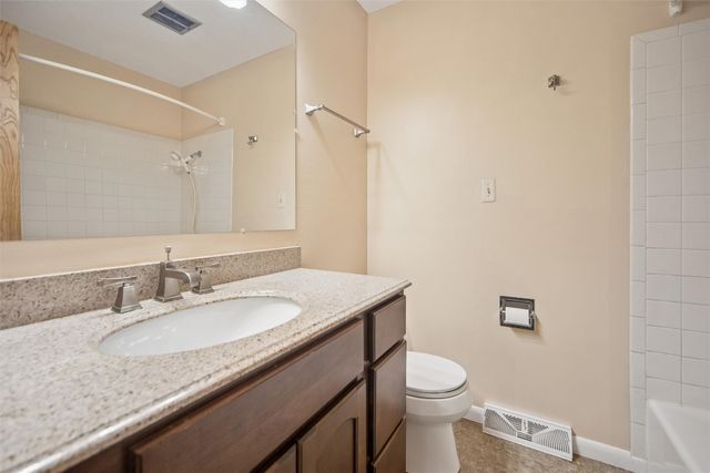 4108 74th Street, Urbandale, IA 50322