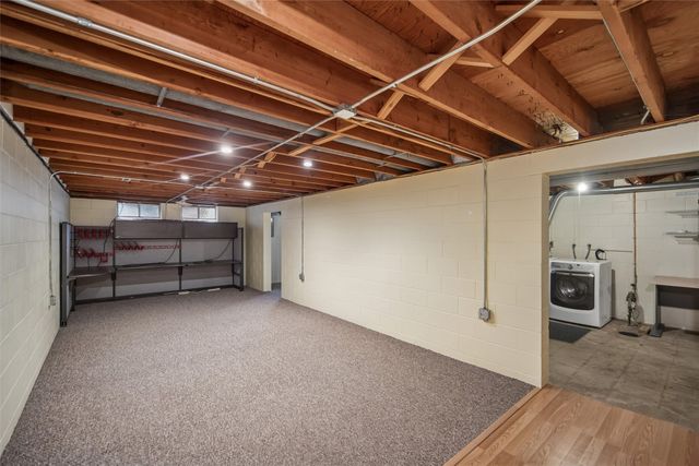 4108 74th Street, Urbandale, IA 50322