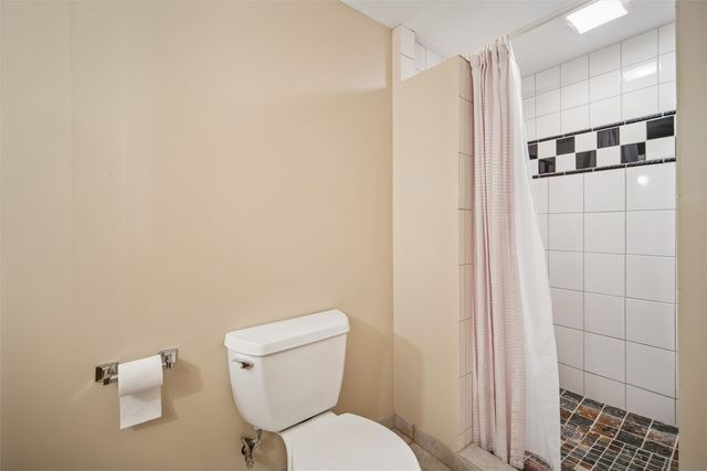 4108 74th Street, Urbandale, IA 50322