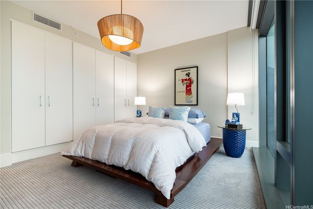 1108 Auahi Street 1102, Honolulu, HI 96814