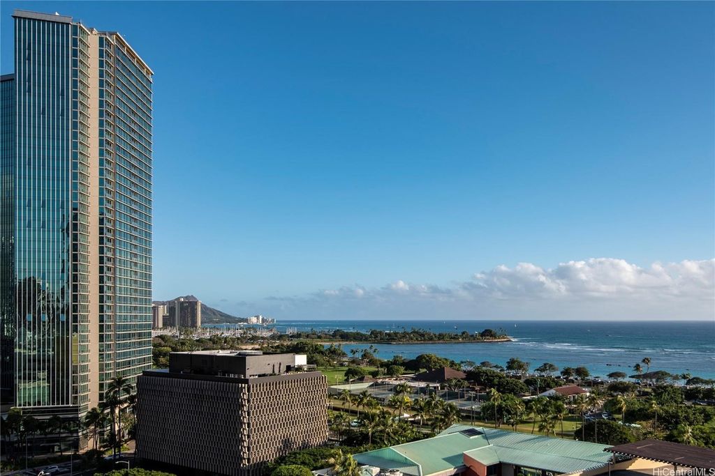 1108 Auahi Street 1102, Honolulu, HI 96814