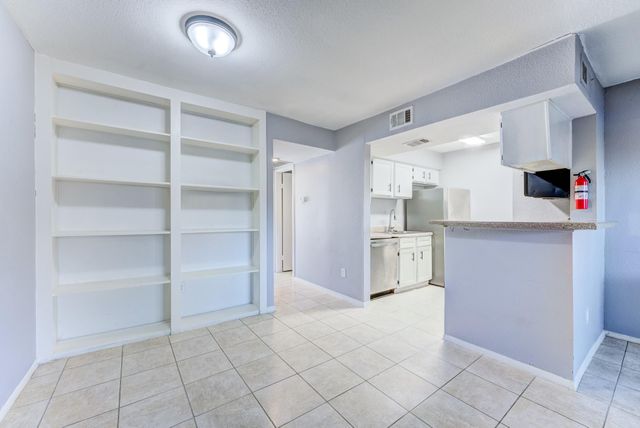 6001 Reims Road 1101, Houston, TX 77036