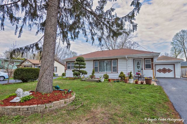 43 LIPPINCOTT Road, Fox Lake, IL 60020