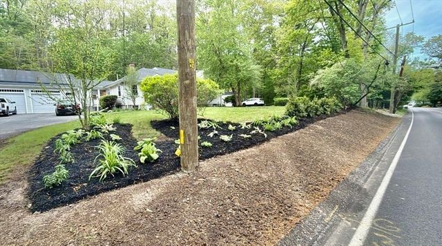 83 Village St, Millis, MA 02054