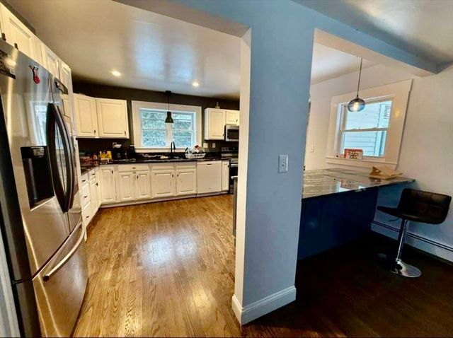 83 Village St, Millis, MA 02054