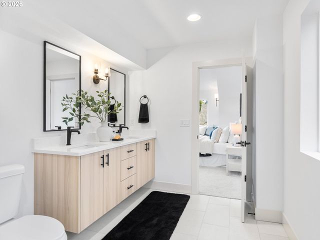 8206 Sw 46TH Ave, Portland, OR 97219