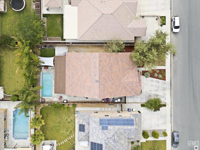 9905 Dutchman Peak Lane, Bakersfield, CA 93311