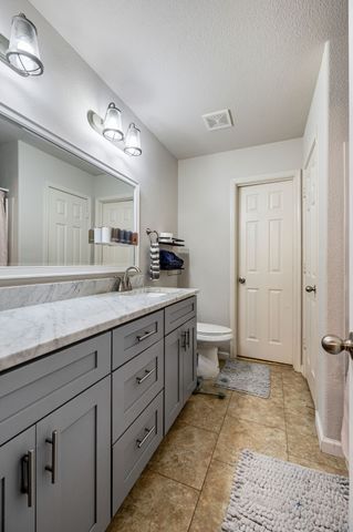 2408 Clairborne Drive, Fort Worth, TX 76177