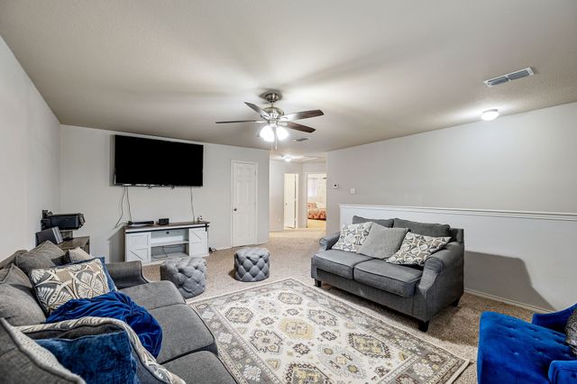 2408 Clairborne Drive, Fort Worth, TX 76177