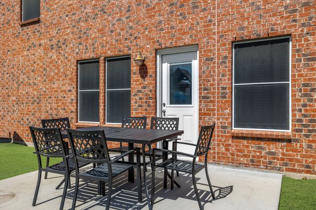 2408 Clairborne Drive, Fort Worth, TX 76177