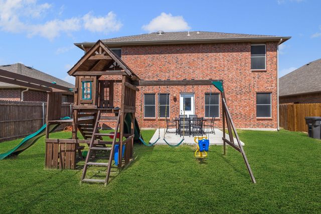 2408 Clairborne Drive, Fort Worth, TX 76177