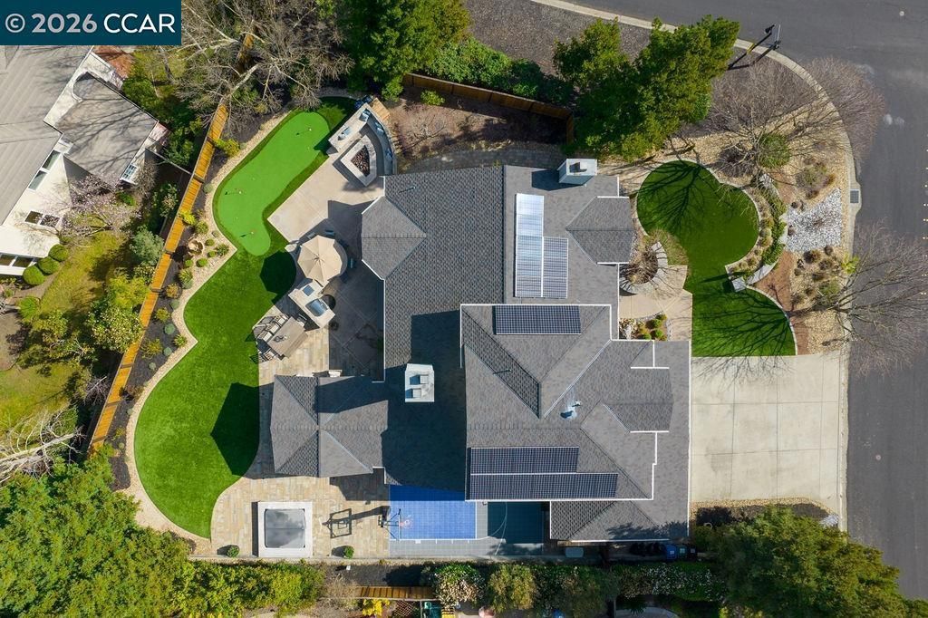 Image 53 of property listing at 10 10 Crown Valley Ct, Danville, CA 94506