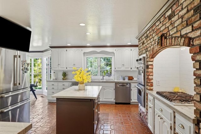 1500 Foothill Road, Pleasanton, CA 94588