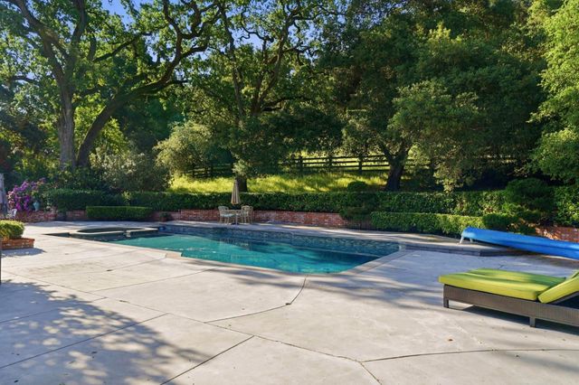 1500 Foothill Road, Pleasanton, CA 94588