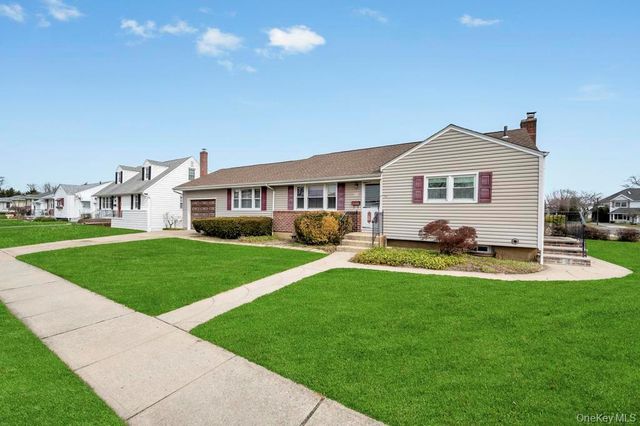 1200 Stewart Avenue, Bethpage, NY 11714