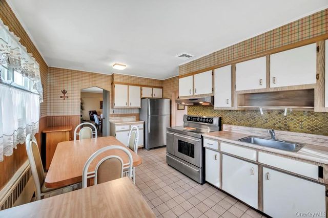 1200 Stewart Avenue, Bethpage, NY 11714