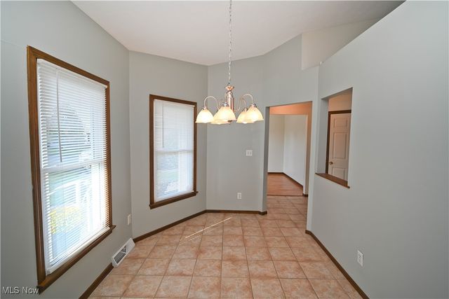 6856 Berry Blossom Drive, Canfield, OH 44406