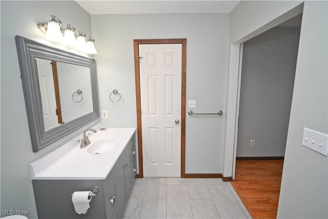 6856 Berry Blossom Drive, Canfield, OH 44406