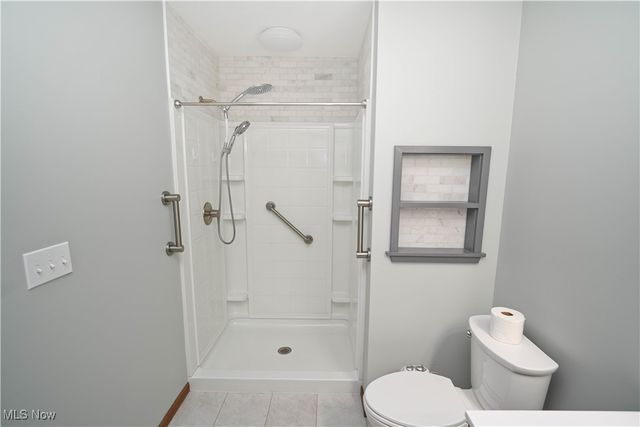 6856 Berry Blossom Drive, Canfield, OH 44406