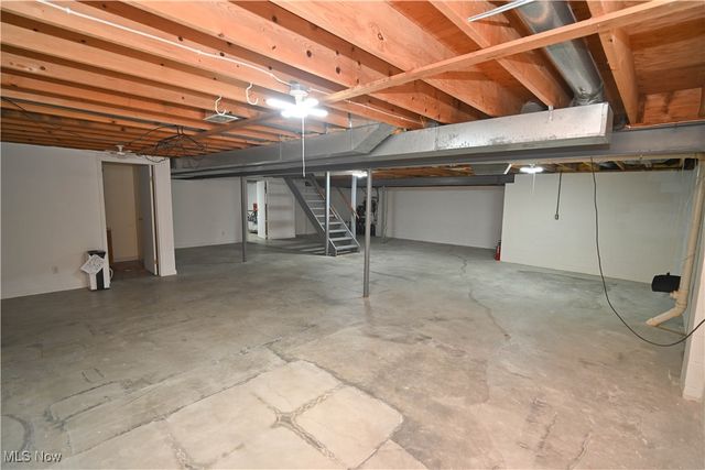 6856 Berry Blossom Drive, Canfield, OH 44406