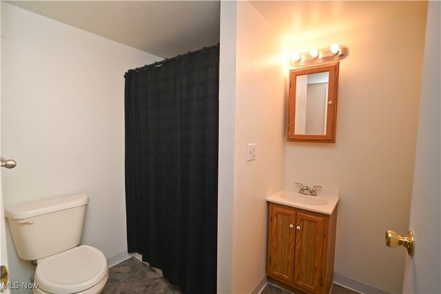 6856 Berry Blossom Drive, Canfield, OH 44406