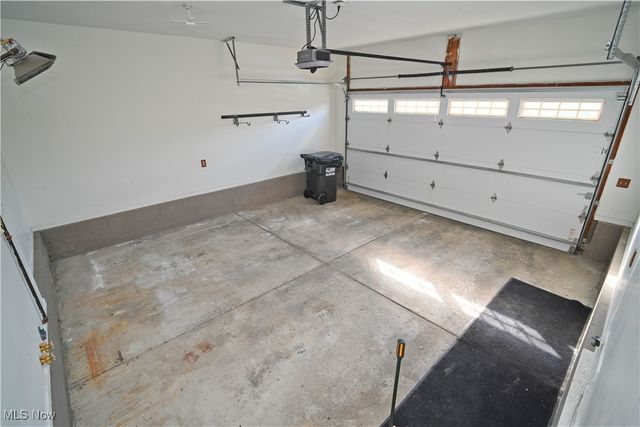 6856 Berry Blossom Drive, Canfield, OH 44406