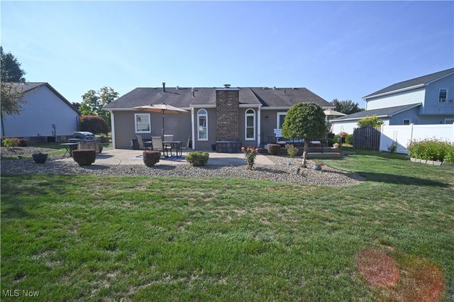 6856 Berry Blossom Drive, Canfield, OH 44406