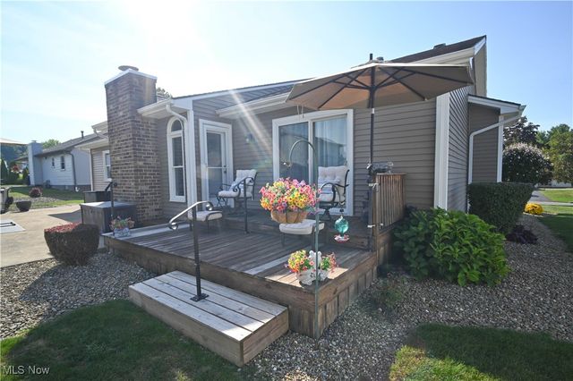 6856 Berry Blossom Drive, Canfield, OH 44406